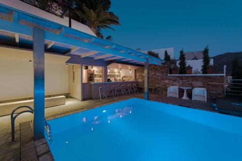 Gallery image of Far Out Hotel & Spa in Mylopotas