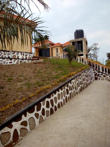 Gallery image of Queen Elizabeth PVT Lodge in Kichwamba