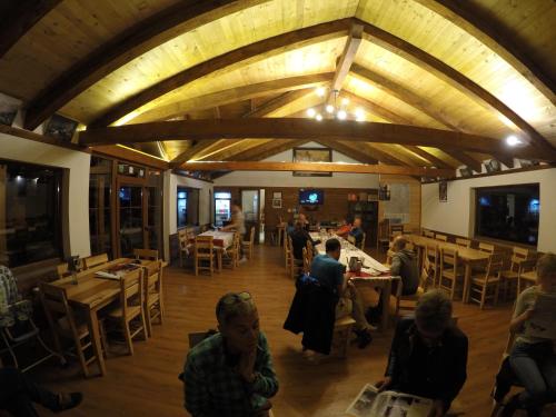 Restaurace v ubytování Bujtina Polia