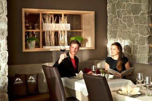Επισκέπτες που μένουν στο ABINEA Dolomiti Romantic SPA
