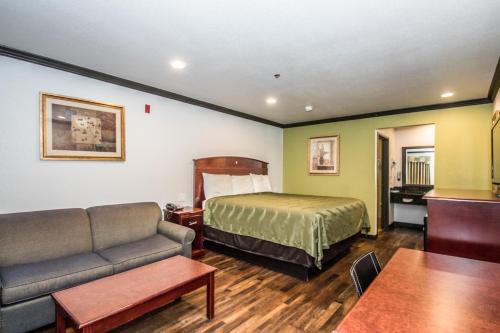 Afbeelding uit fotogalerij van Americas Best Value Inn Fort Worth in Fort Worth