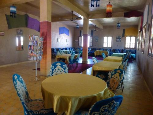 Restaurace v ubytování Hotel Riad Oasis