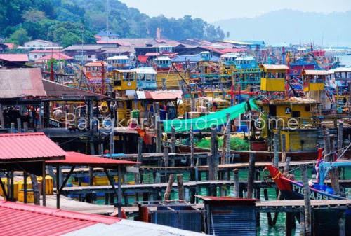Landskap semula jadi dekat dengan rumah percutian