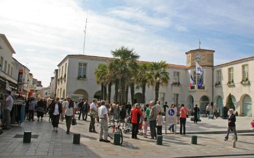 Επισκέπτες που μένουν στο Hôtel du Commerce