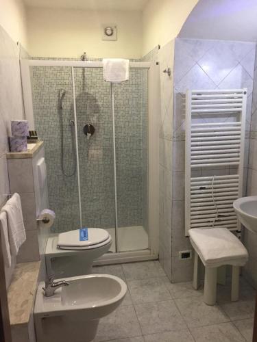 Ένα μπάνιο στο Villa Accini
