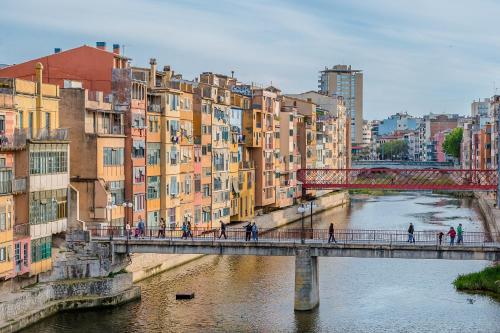 Flateli Ballesteries, Girona – Updated 2022 Prices