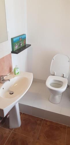 Ένα μπάνιο στο Villa Thermopilon
