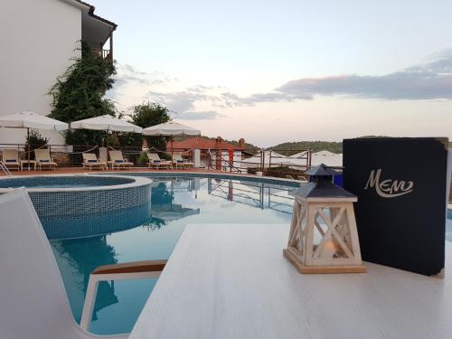 Bazén v ubytování Magic Hotel nebo v jeho okolí