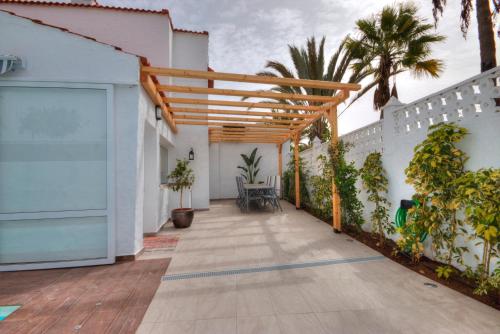 Casa Cocodrilo by CASAS COCODRILO