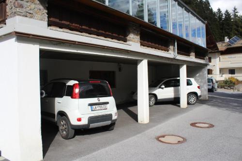 Fotografia z galérie ubytovania Pension Jägerhof v destinácii Sankt Anton am Arlberg