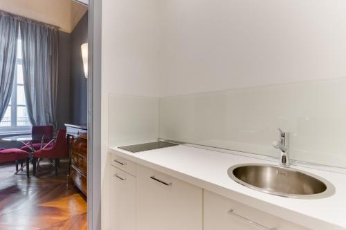 Palazzo Del Carretto-Art Apartments and Guesthouse photo 139