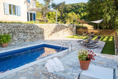 Kolam renang di atau dekat dengan Villa Authentica Lopud, Dubrovnik
