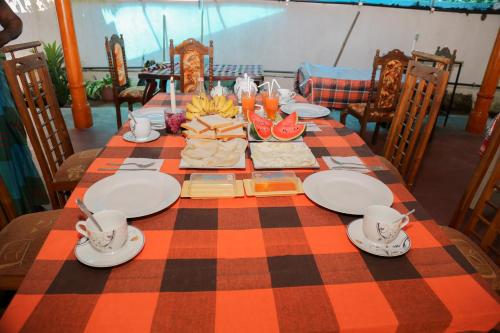 Restaurace v ubytování Tithira Guest House