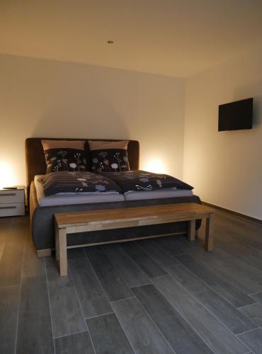 Una cama o camas en una habitación de Apartment Haltern
