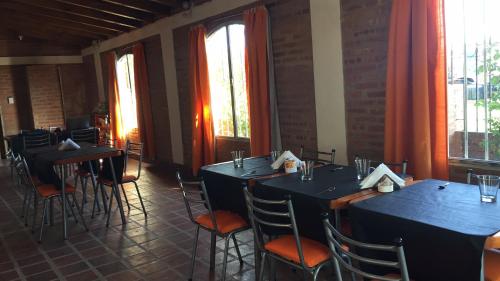 En restaurant eller et andet spisested på Aoniken Cabañas