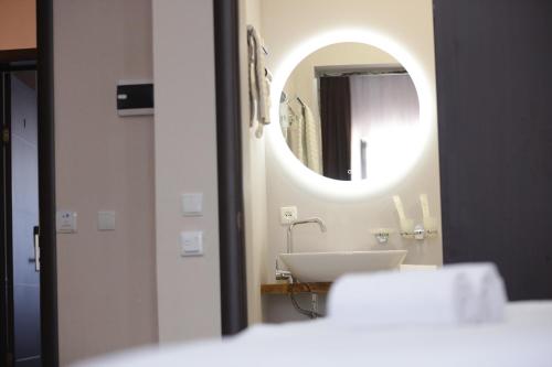 Keremet Hotelにあるベッド