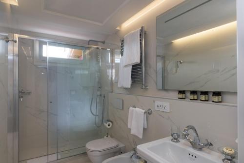 Bagno di Hotel Degli Artisti
