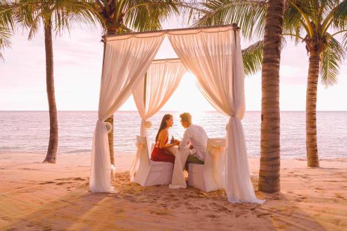 Salinda Resort Phu Quoc - Sparkling Wine Breakfast — Beach