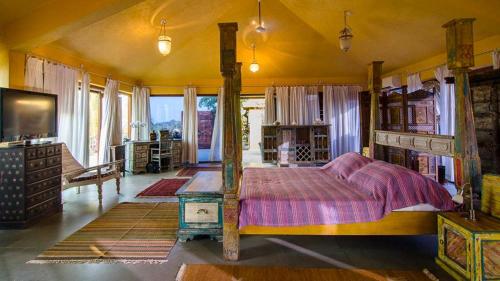 Giường trong phòng chung tại Sur La Mer