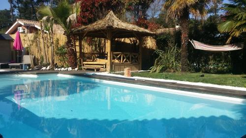 Πισίνα στο ή κοντά στο Villa Caraîbes