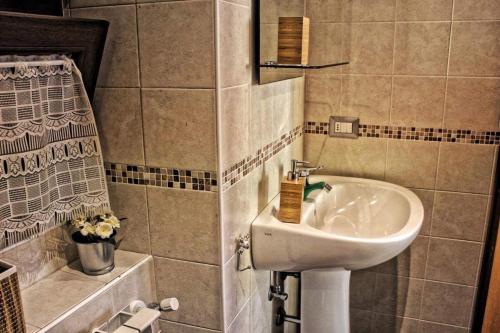 Un baño de Residenza Il Rustico Lago Maggiore