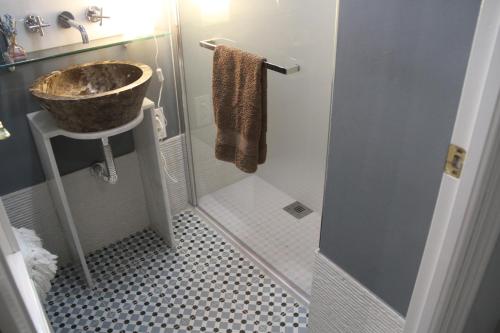 Elegant 2 Bedroom Apartment in Historic 1882 Building Central Sevilla Private Parking & Country Club Access photo 38