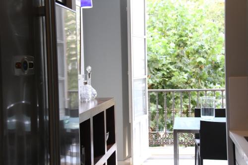 Elegant 2 Bedroom Apartment in Historic 1882 Building Central Sevilla Private Parking & Country Club Access photo 26