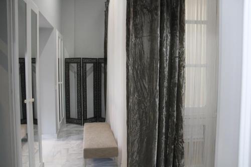 Elegant 2 Bedroom Apartment in Historic 1882 Building Central Sevilla Private Parking & Country Club Access photo 40