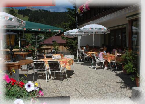 Pension Cafe Fritzにあるレストランまたは飲食店