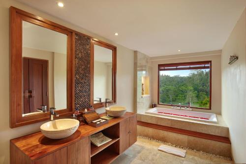 Koupelna v ubytování Jannata Resort and Spa