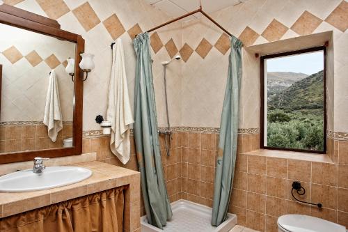 Kúpeľňa v ubytovaní Cortijo el llano Priego de Córdoba