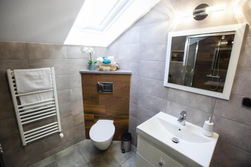 Kúpeľňa v ubytovaní Apartamenty Kowary