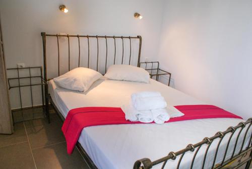 Gallery image of Amorani Studios in Batsi