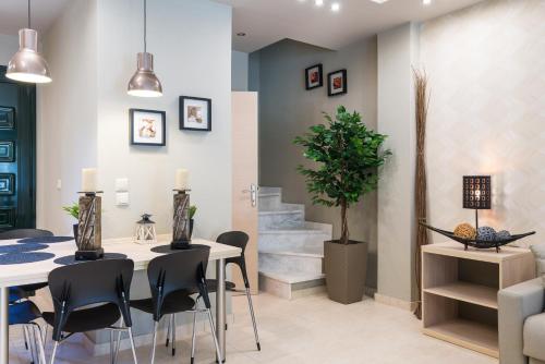 Гостиная зона в Toroni Blue