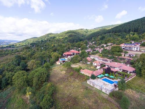 Gallery image of Family Hotel Sunny Hills in Elena