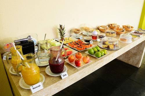 Makanan di atau berdekatan hotel