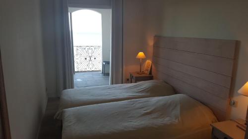 Gallery image of port rive gauche pavois in Marseillan