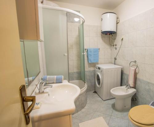 Kúpeľňa v ubytovaní Apartman juričić