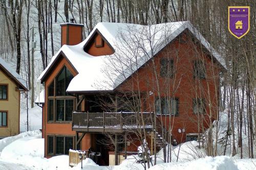 Chalet 10 Chemin Blanc by Les Chalets Alpins