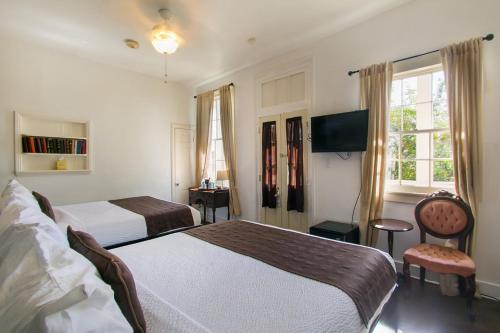 Lafitte Hotel & Bar Image