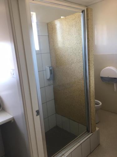 Koupelna v ubytování Yarram Commecial Hotel Motel