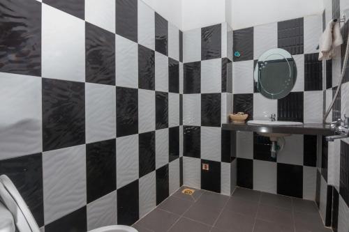 Koupelna v ubytování Bou Savy Guesthouse