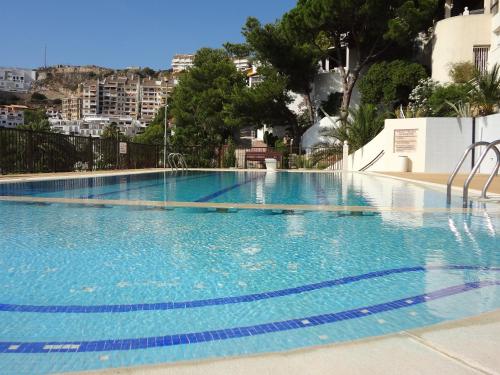 Der Swimmingpool an oder in der Nähe von Estudio Cap-Blanc