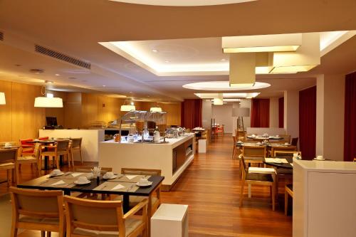 Un restaurant sau alt loc unde se poate mânca la Hotel Mercure Braga Centro