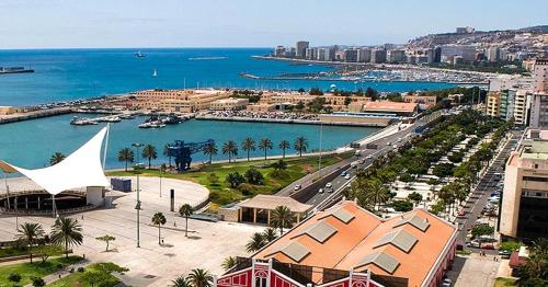 Deluxe Apartment Las Canteras with Wifi