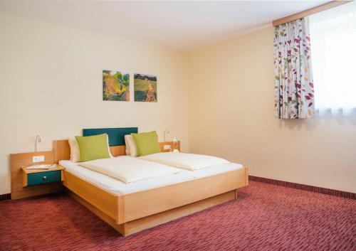 Katil atau katil-katil dalam bilik di Gasthof Martinhof