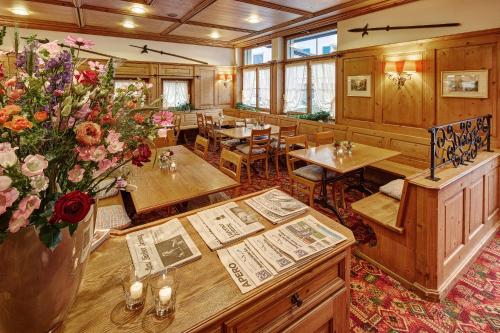 Ein Sitzbereich in der Unterkunft Seehotel Winkelried