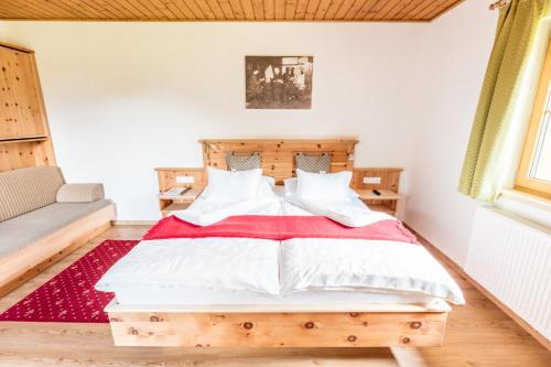 Postel nebo postele na pokoji v ubytování Der Hoferbauer