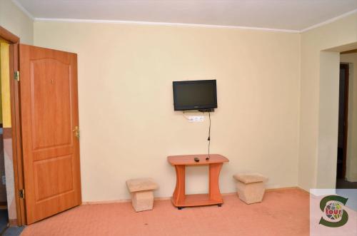 U Kvasu Hotelにあるテレビまたはエンターテインメントセンター