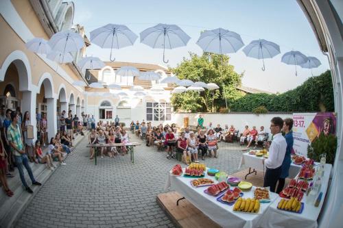 Hostia v ubytovaní Korona Apartman Székesfehérvár